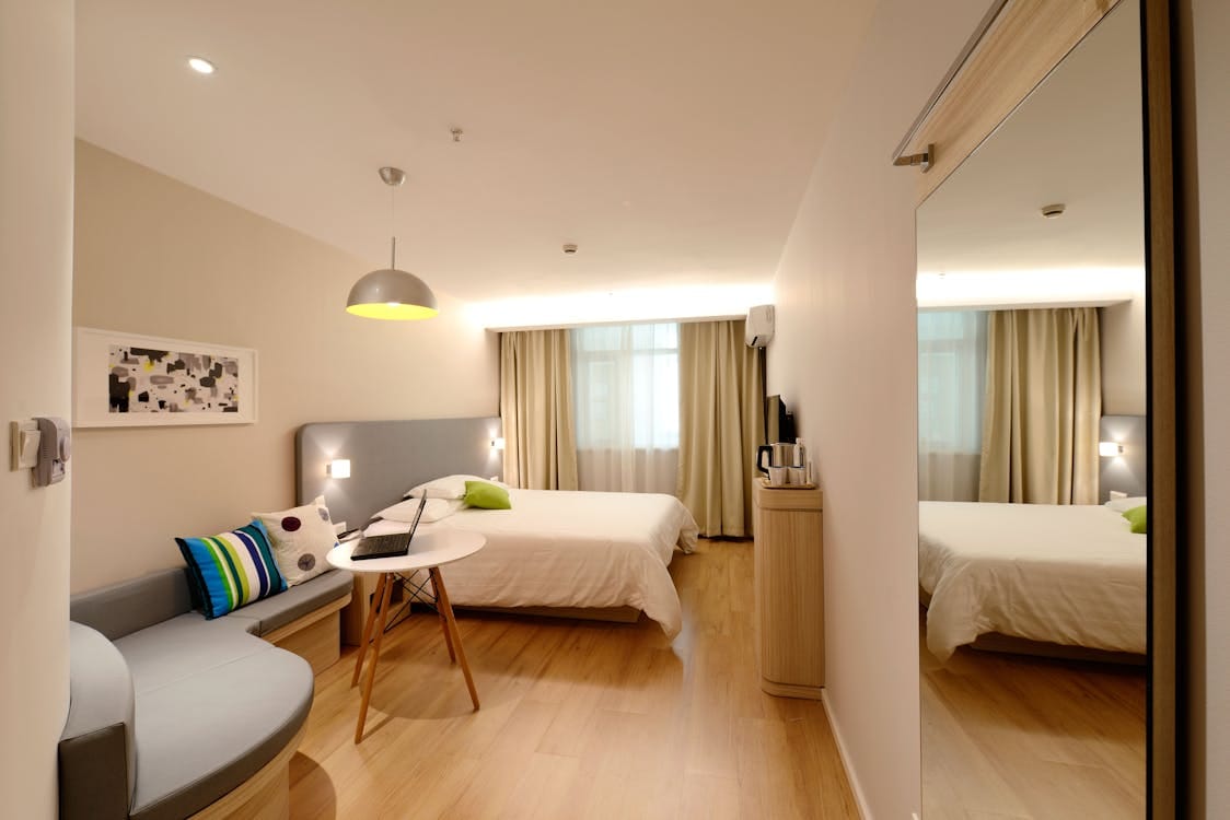 Airbnb o hotel: cosa è meglio per il tuo soggiorno a Londra? travel image