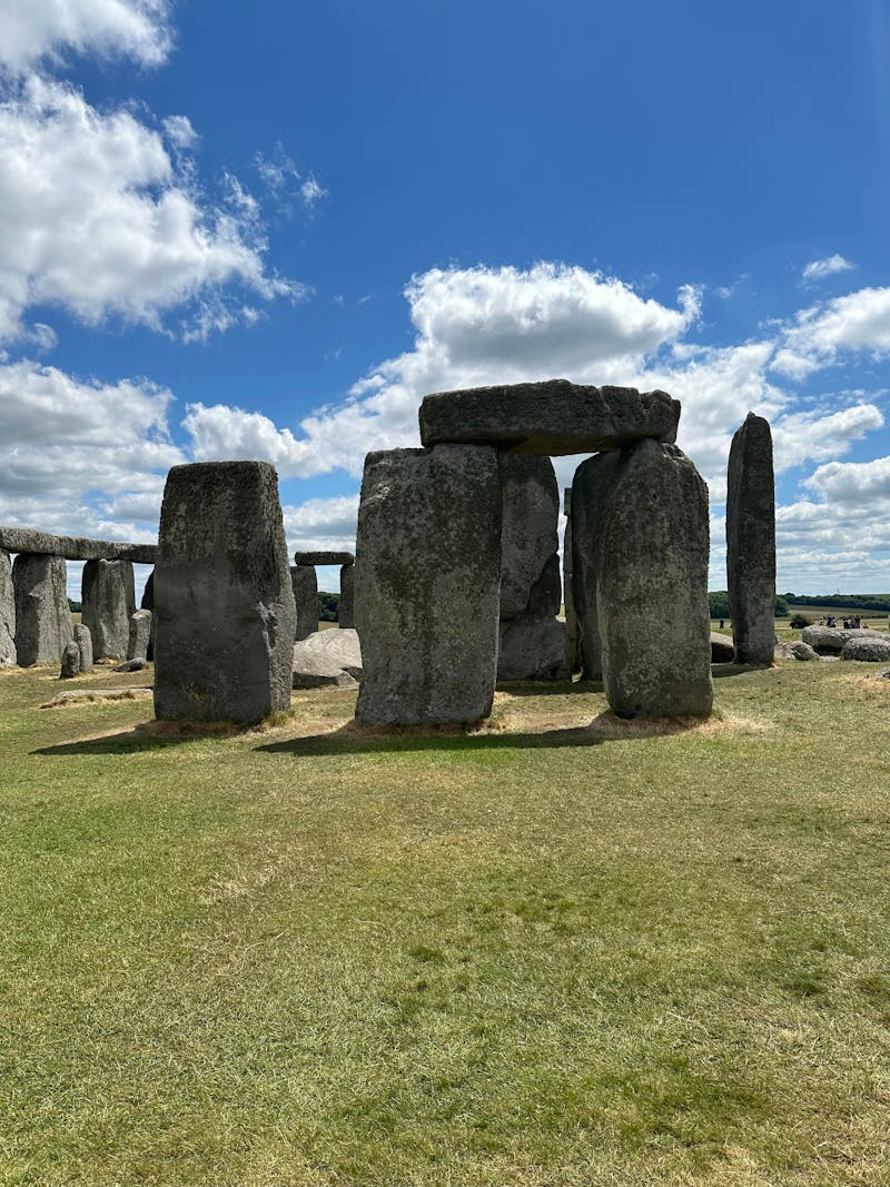 Cerchio di pietre antico di Stonehenge in Inghilterra